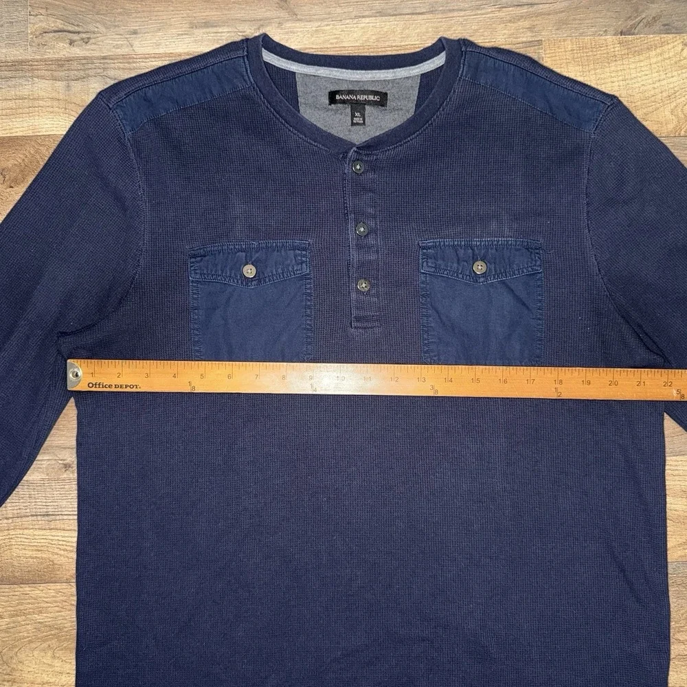 Banana Republic Henley Shirt Mens XL Blue Long Sleeve Waffle Knit Cotton Blend
